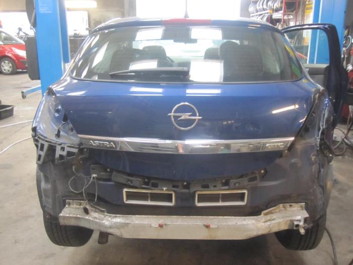 Opel Astra H Gtc L08 1 6 16v Twinport Salvage Year Of Construction 06 Colour Blue Proxyparts Com
