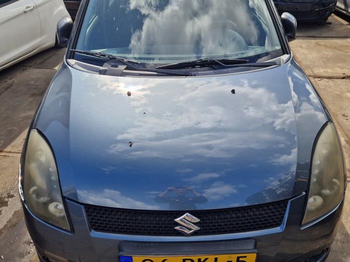 Suzuki Swift 1.3 VVT 16V Épave (2006, Gris)