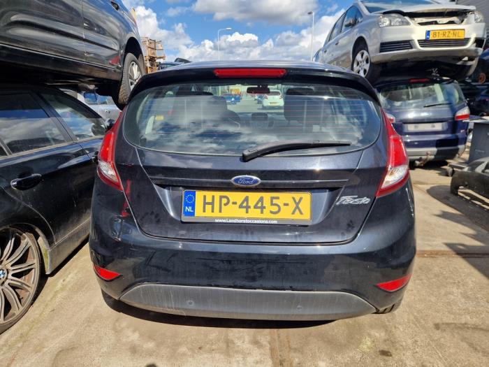 Ford Fiesta 6 1.5 TDCi Skrotfordon (2015, ZWART)