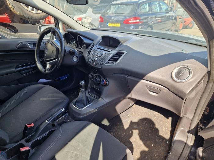 Ford Fiesta 6 1.5 TDCi Skrotfordon (2015, ZWART)