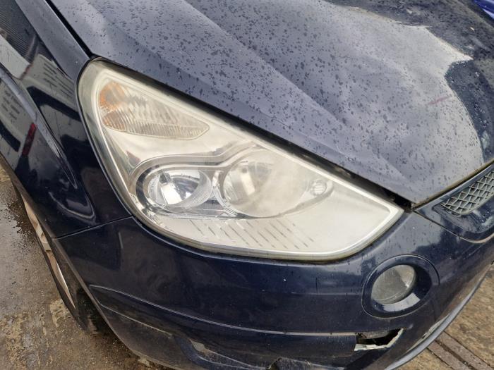 Ford S-Max 2.0 TDCi 16V 140 Vehículo de desguace (2006, Azul)
