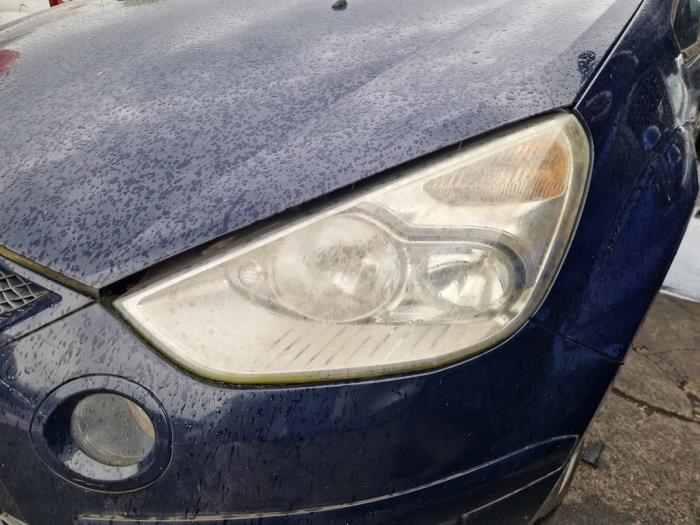 Ford S-Max 2.0 TDCi 16V 140 Vehículo de desguace (2006, Azul)