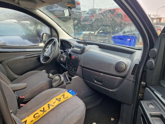 Citroen Nemo 1.4 HDi 70 Schrottauto (2008, Schwarz)