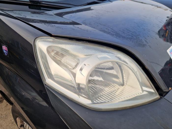 Citroen Nemo 1.4 HDi 70 Schrottauto (2008, Schwarz)