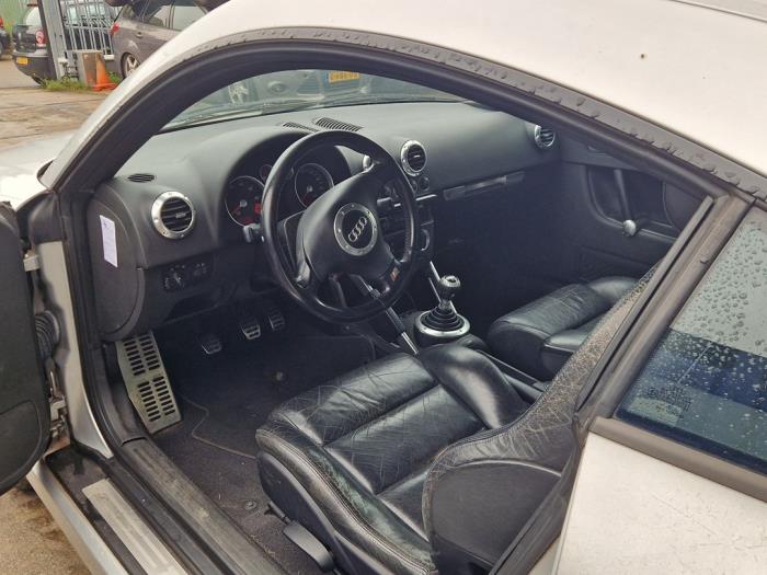 Audi TT 1.8 20V Turbo Épave (2000, Gris)