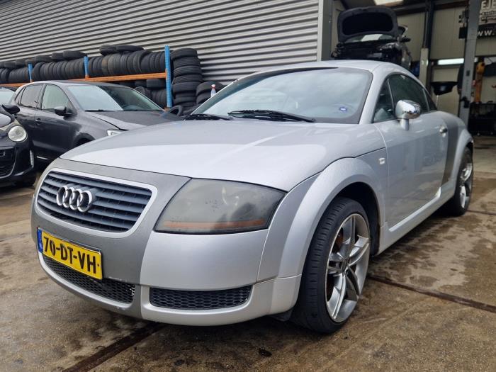 Audi TT 1.8 20V Turbo Épave (2000, Gris)