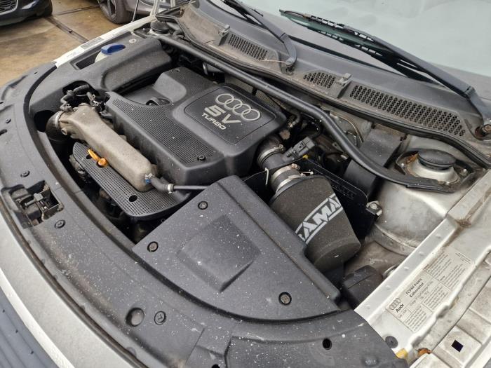 Audi TT 1.8 20V Turbo Épave (2000, Gris)