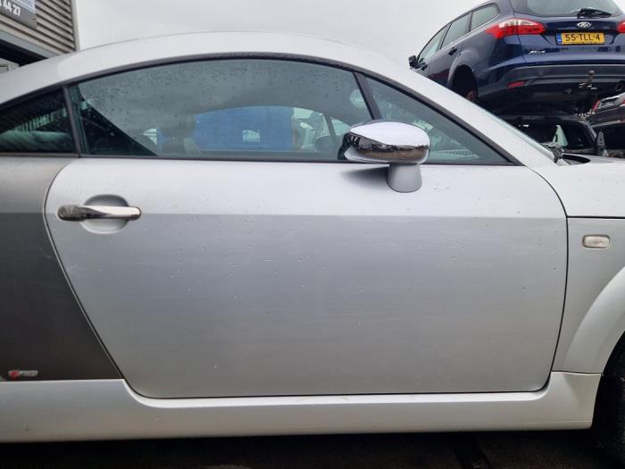 Audi TT 1.8 20V Turbo Épave (2000, Gris)