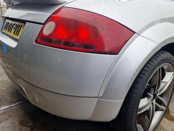 Audi TT 1.8 20V Turbo Épave (2000, Gris)