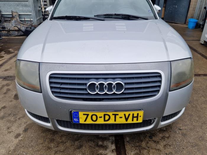 Audi TT 1.8 20V Turbo Épave (2000, Gris)