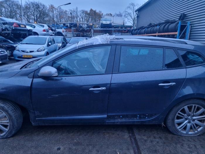 Renault Megane III Grandtour 1.5 dCi 110 Skrotfordon (2013, GRIJS)