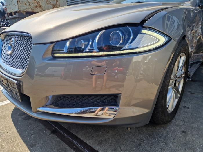 Jaguar XF 3.0 D V6 24V Vehículo de desguace (2012, Gris)