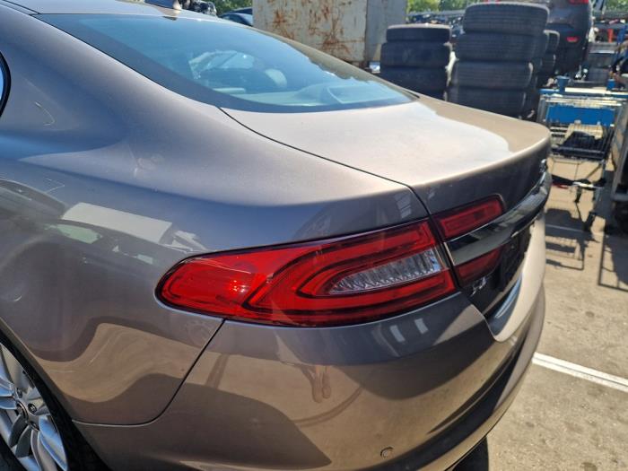 Jaguar XF 3.0 D V6 24V Vehículo de desguace (2012, Gris)