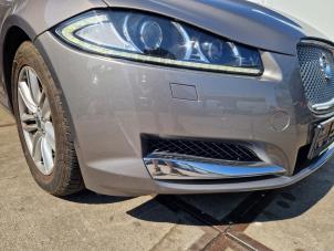 Jaguar XF 3.0 D V6 24V Vehículo de desguace (2012, Gris)