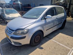 Volkswagen Golf Plus 1.6 FSI 16V Vehículo de desguace (2006, Gris)