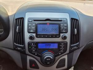 Hyundai i30 1.4 CVVT 16V Vehículo de desguace (2010, Beige)