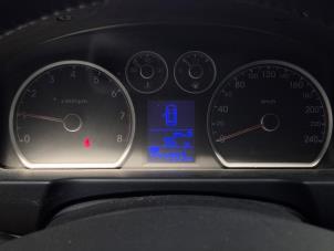 Hyundai i30 1.4 CVVT 16V Vehículo de desguace (2010, Beige)