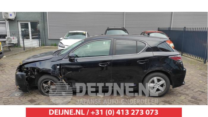 Lexus CT 200h 1.8 16V Salvage vehicle (2015, Black)