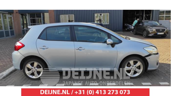 Toyota Auris 1.8 16V HSD Full Hybrid Salvage vehicle (2010, Light, Blue)