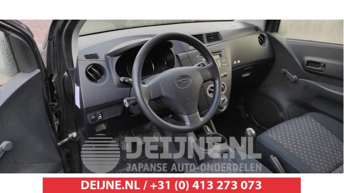 Daihatsu Cuore 1.0 12V DVVT Salvage vehicle (2010, Black)