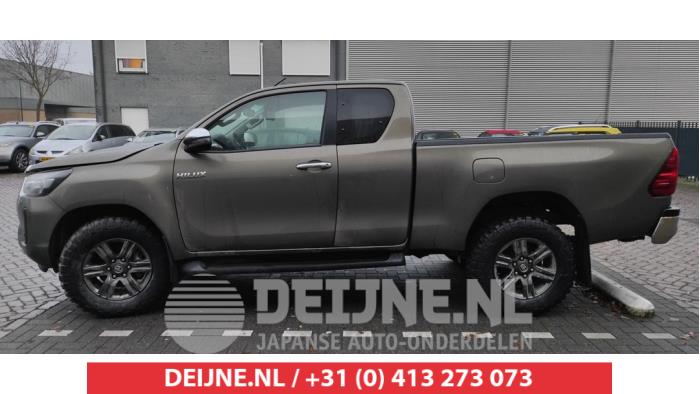 Toyota Hilux VI 2.4 D4D-F 16V 4x4 Salvage Vehicle (2021, Green)