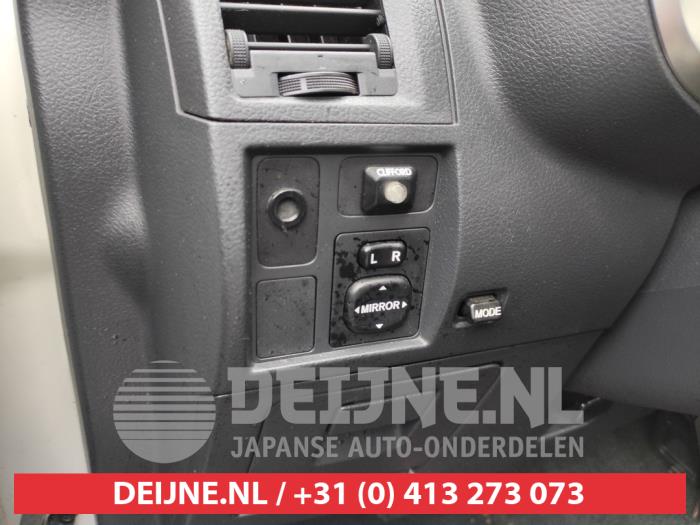 Daihatsu Terios 1.5 16V DVVT 4x2 Euro 4 Vehículo de desguace (2008, Blanco)