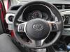 Toyota Yaris III 1.5 16V Hybrid Samochód złomowany (2013, Czerwony)