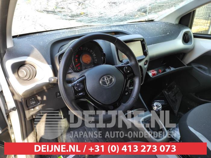Toyota Aygo 1.0 12V VVT-i Vehículo de desguace (2016, Blanco)