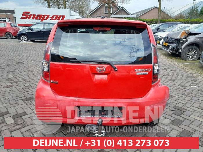Daihatsu Sirion 2 1.3 16V DVVT Schrottauto (2008, Rot)