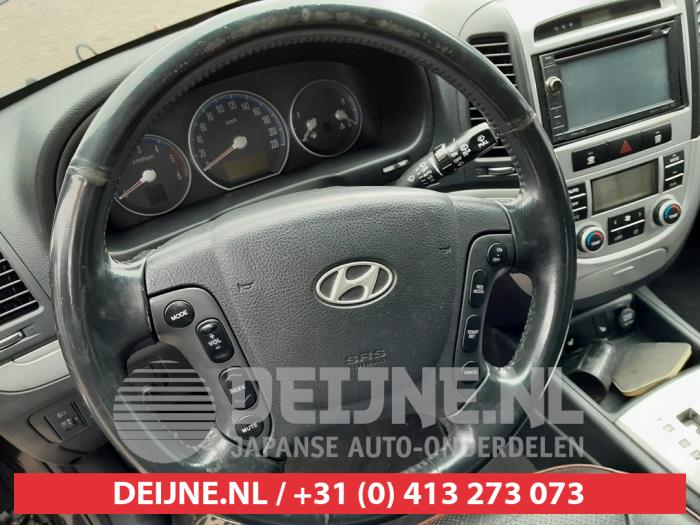 Hyundai Santa Fe II 2.2 CRDi 16V 4x2 Vehículo de desguace (2008, Negro)