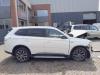 Mitsubishi Outlander 2.0 16V PHEV 4x4 Salvage vehicle (2015, White)