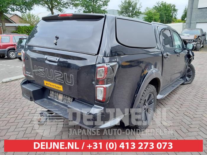 Isuzu D-Max 1.9 DDI 4x4 Épave (2021, Noir)
