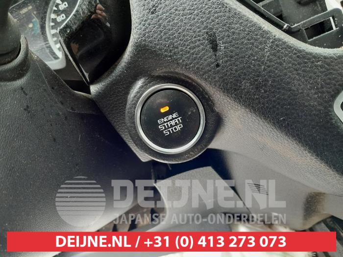 Isuzu D-Max 1.9 DDI 4x4 Épave (2021, Noir)