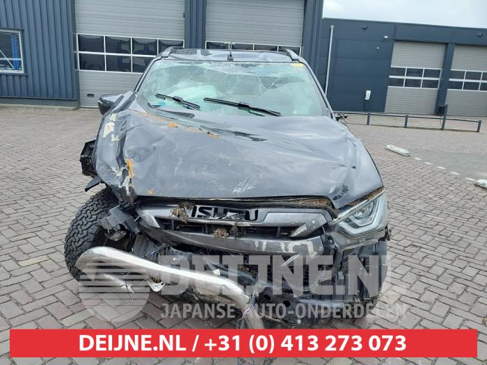 Isuzu D-Max 1.9 DDI 4x4 Épave (2021, Noir)