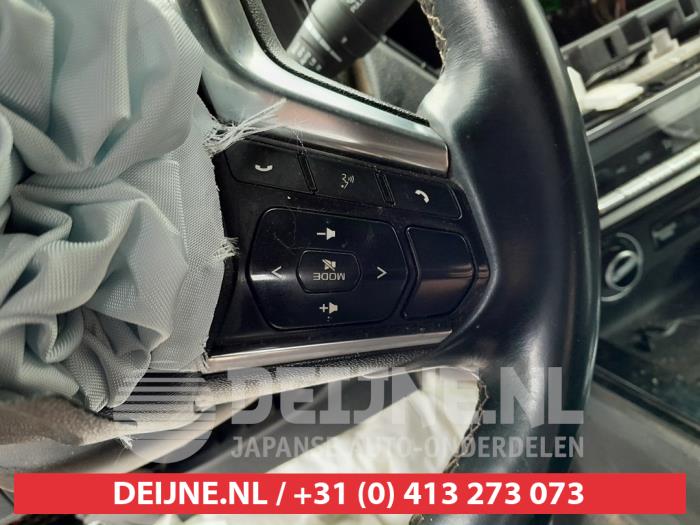 Isuzu D-Max 1.9 DDI 4x4 Épave (2021, Noir)