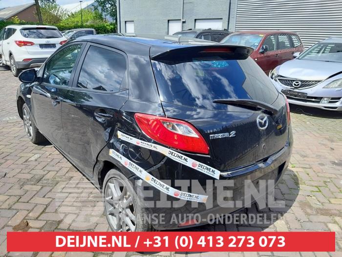 Mazda 2 1.3 16V MZR Épave (2012, Noir)