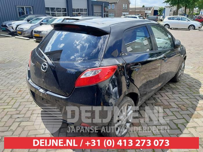 Mazda 2 1.3 16V MZR Épave (2012, Noir)