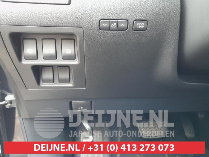 Lexus RX 450h V6 24V VVT-i 4x2 Épave (2010, Foncé, Bleu, Violet)