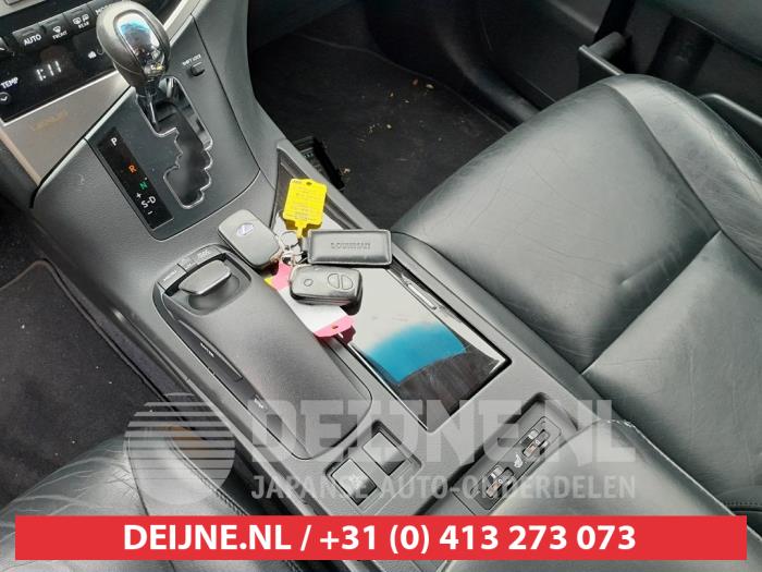 Lexus RX 450h V6 24V VVT-i 4x2 Épave (2010, Foncé, Bleu, Violet)