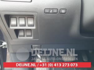 Lexus RX 450h V6 24V VVT-i 4x2 Épave (2010, Foncé, Bleu, Violet)