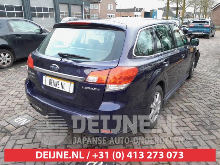 Subaru Legacy Wagon 2.0 16V Épave (2011, Violet)