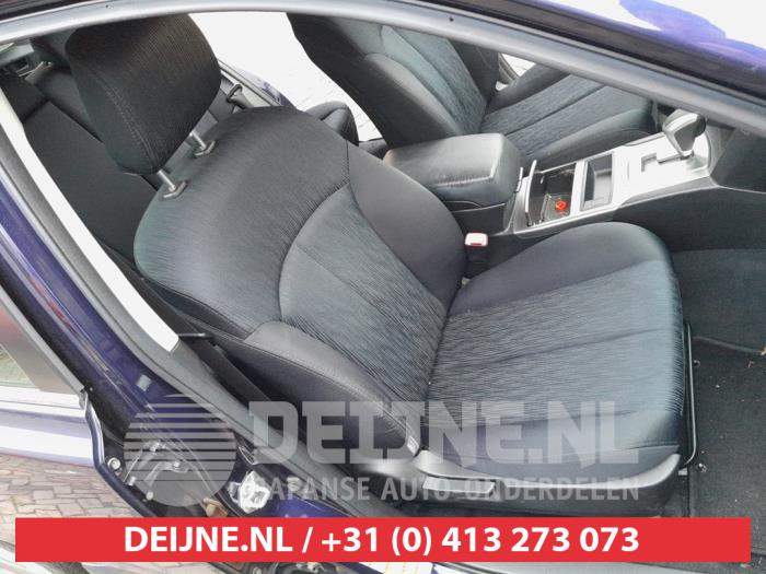 Subaru Legacy Wagon 2.0 16V Épave (2011, Violet)
