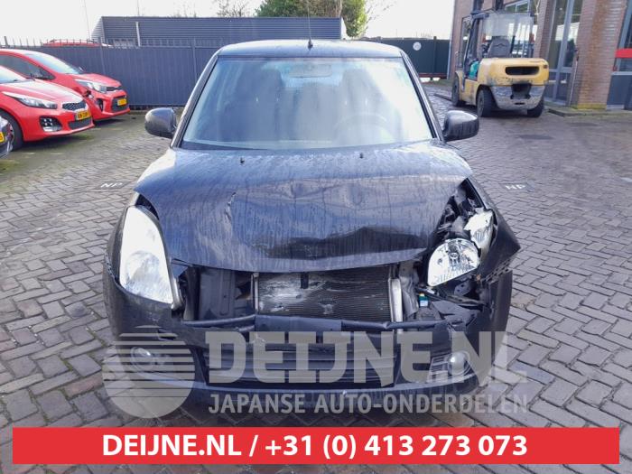Suzuki Swift 1.5 VVT 16V Schrottauto (2006, Schwarz)