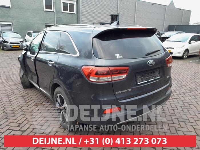 Kia Sorento III 2.2 CRDi 16V VGT 4x4 Épave (2015, Gris)