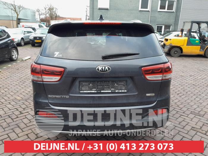 Kia Sorento III 2.2 CRDi 16V VGT 4x4 Épave (2015, Gris)