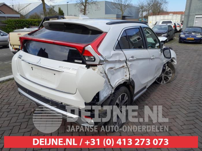 Mitsubishi Eclipse Cross 1.5 Turbo 16V 4WD Samochód złomowany (2018, Bialy)