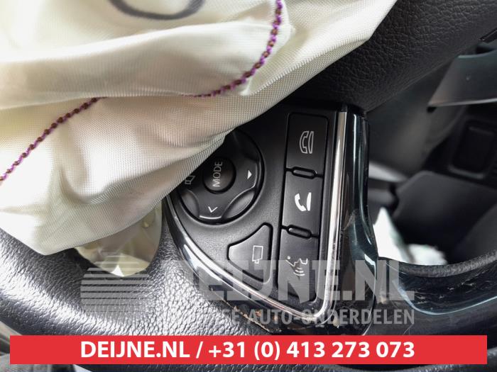 Mitsubishi Eclipse Cross 1.5 Turbo 16V 4WD Samochód złomowany (2018, Bialy)
