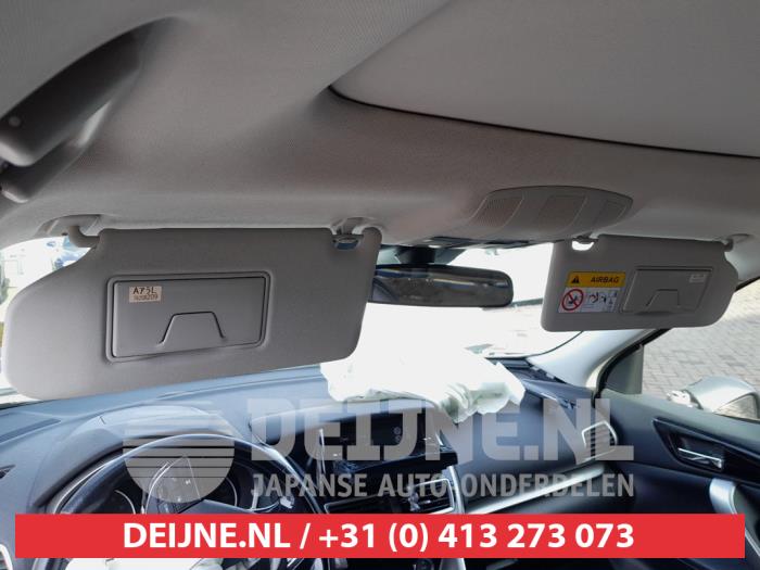 Mitsubishi Eclipse Cross 1.5 Turbo 16V 4WD Samochód złomowany (2018, Bialy)