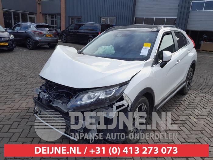 Mitsubishi Eclipse Cross 1.5 Turbo 16V 4WD Samochód złomowany (2018, Bialy)