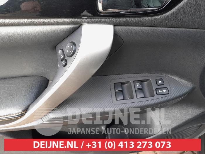 Mitsubishi Eclipse Cross 1.5 Turbo 16V 4WD Samochód złomowany (2018, Bialy)